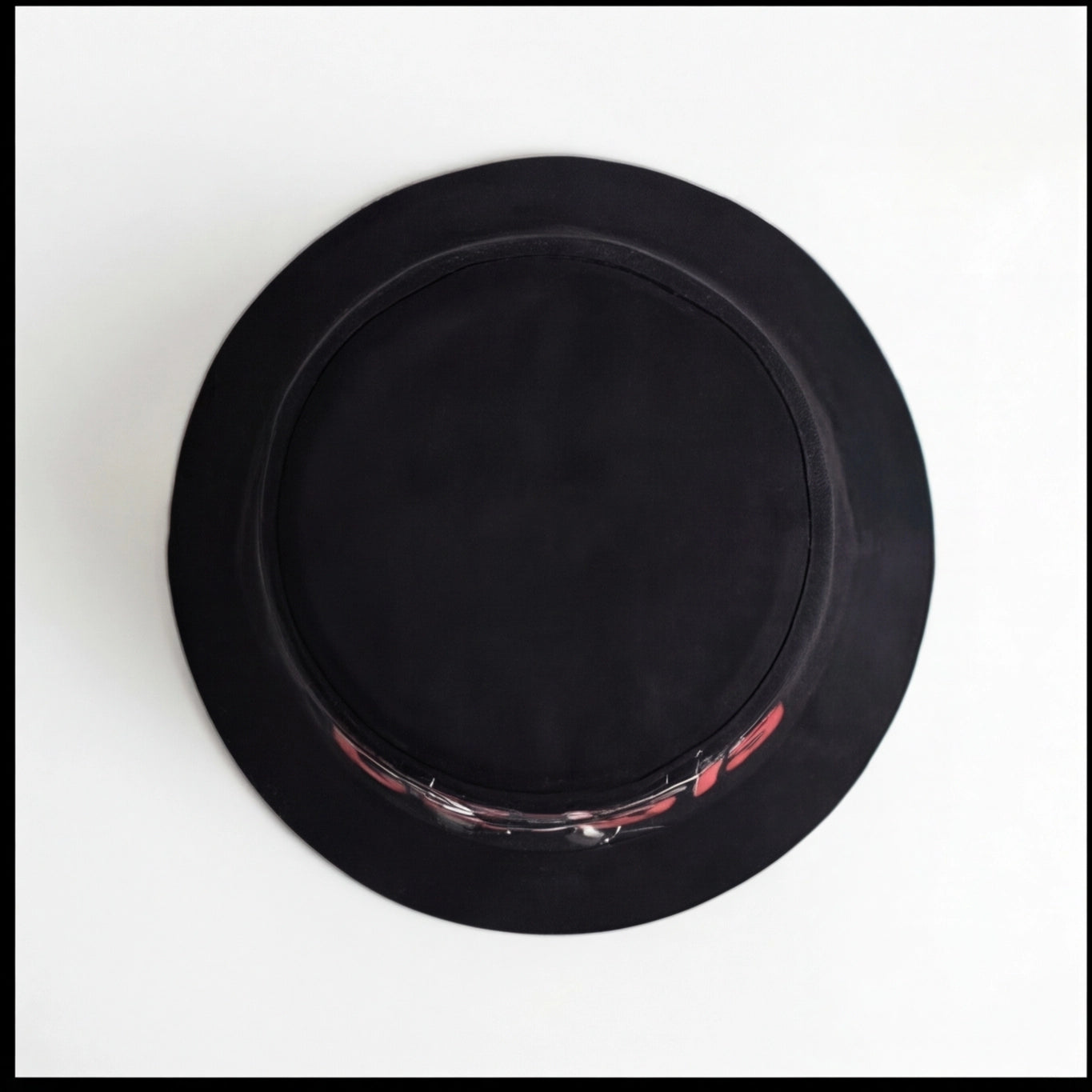 THE CRUSH BUCKET HAT